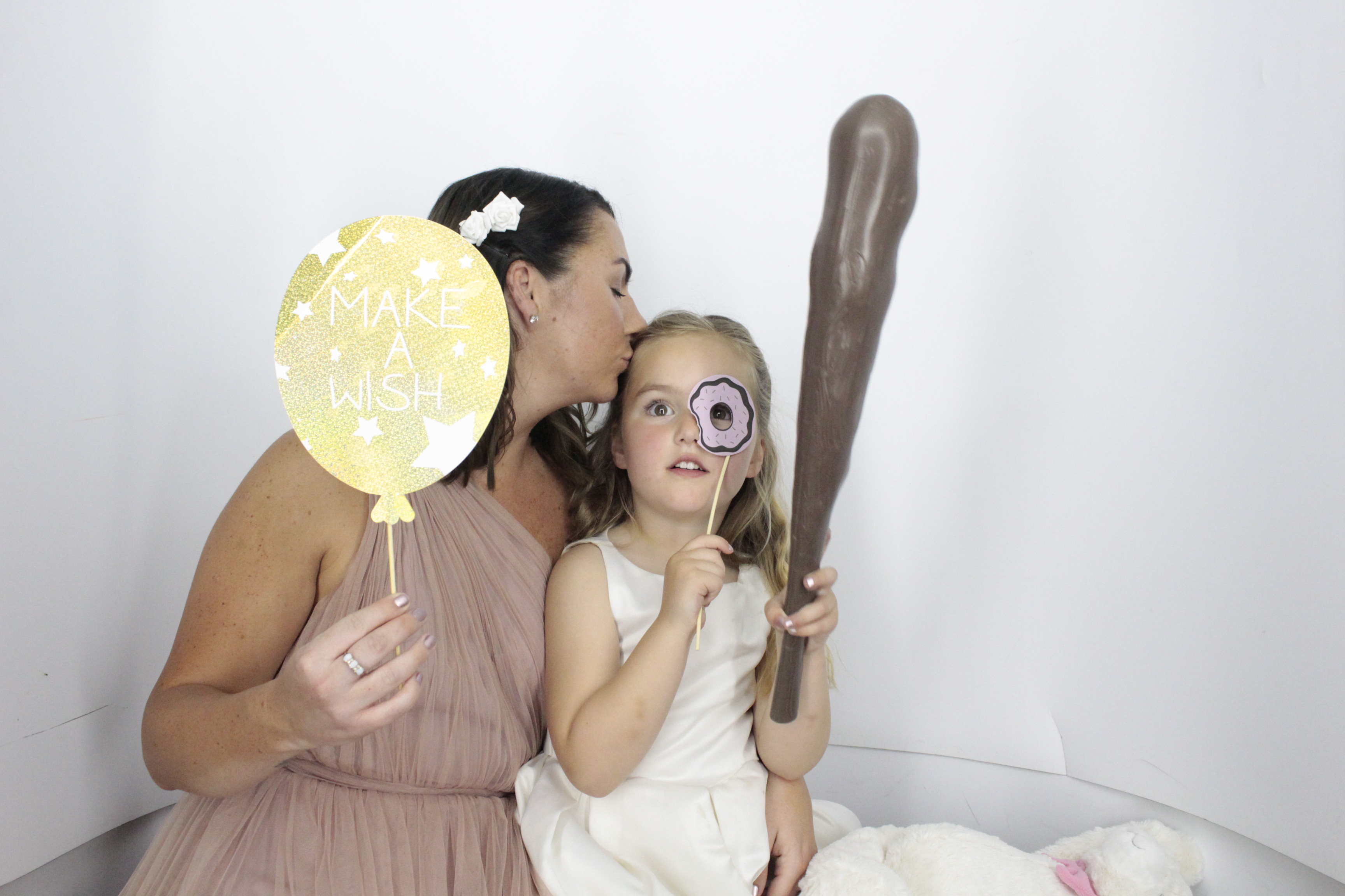 Ian & Angie’s wedding  | View more photos from the event at gallery.myphotoboothexperience.co.uk/u/MyPhotoBoothExperienceLtd/Ian-Angie’s-wedding